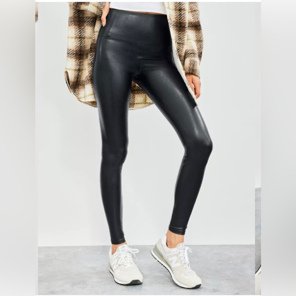 Wilfred Free Daria Leggings